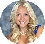  Alexis Cook